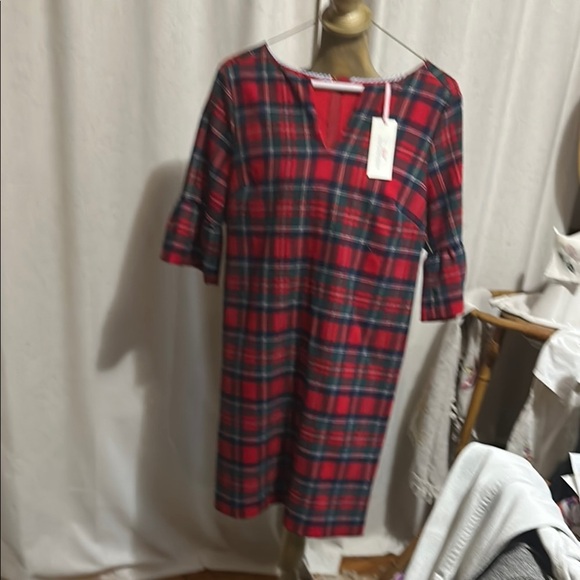 Vineyard Vines Red and Blue Plaid Dress - Picture 1 of 9